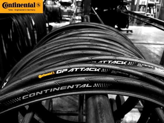 Велосипедная покрышка Continental Grand Prix Attack III 622/700