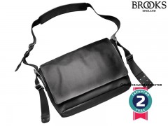 Brooks Barbican Shoulder Bag total black